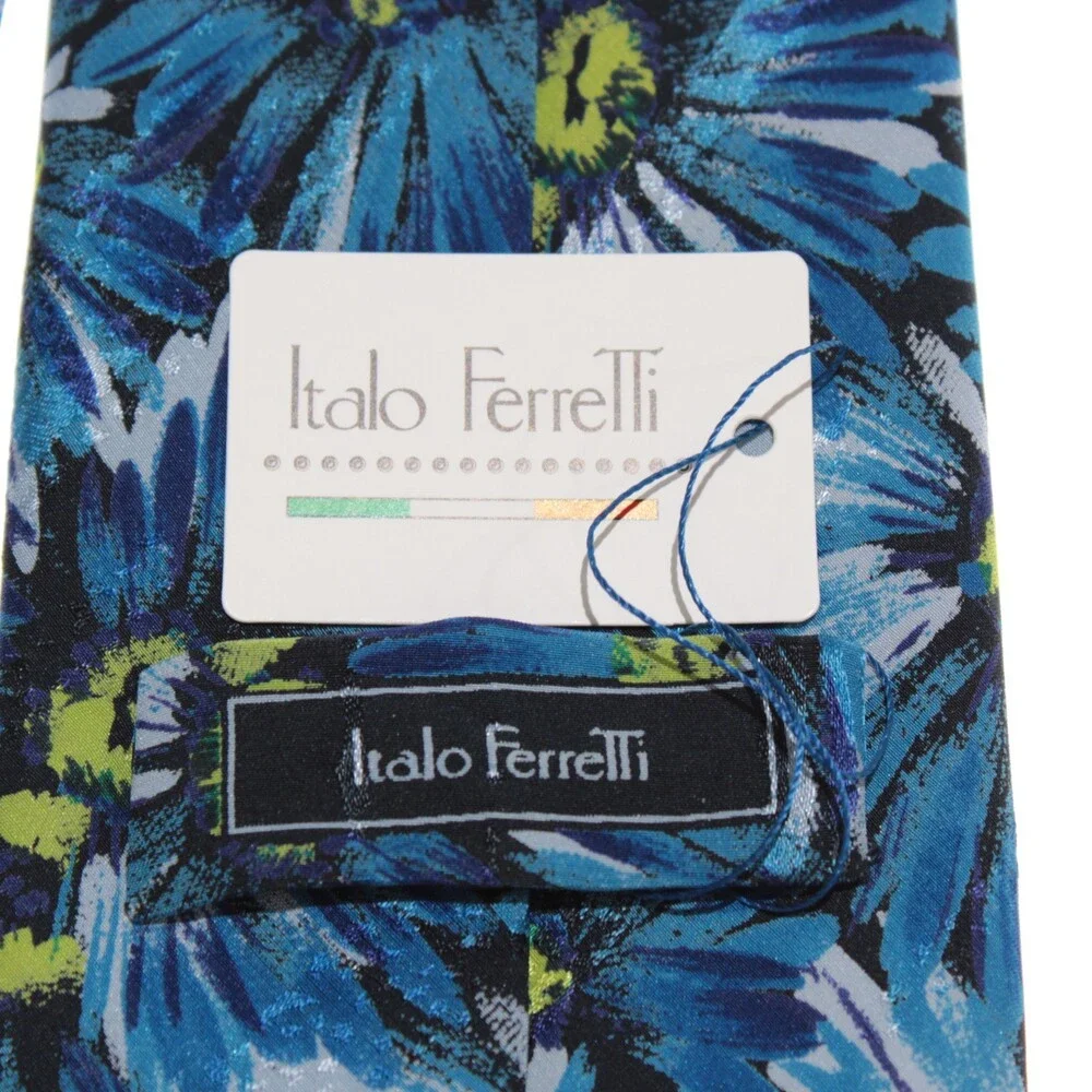 Italo Ferretti NWT Neck Tie in Shades of Blue Floral Print 100% Silk